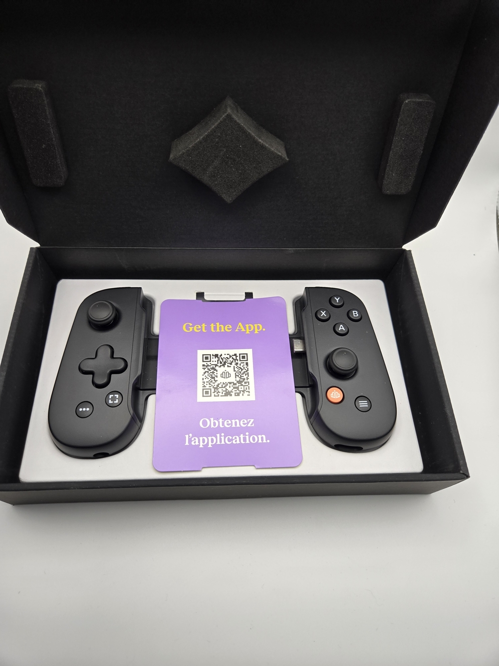 Backbone One Mobile Gaming Controller for Android and iPhone - Picture 2 of 7
